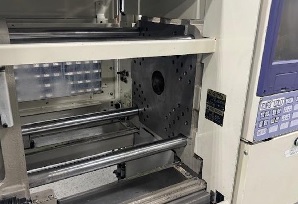 Toshiba 44 Ton Injection Moulding Machine - 3